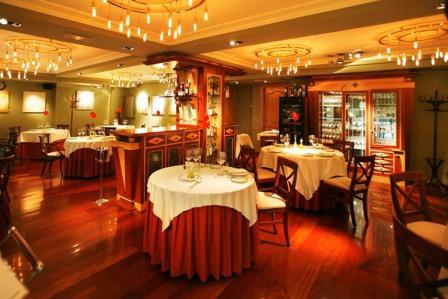 Un rincón para amantes de los coches clásicos junto a la Sagrada Familia