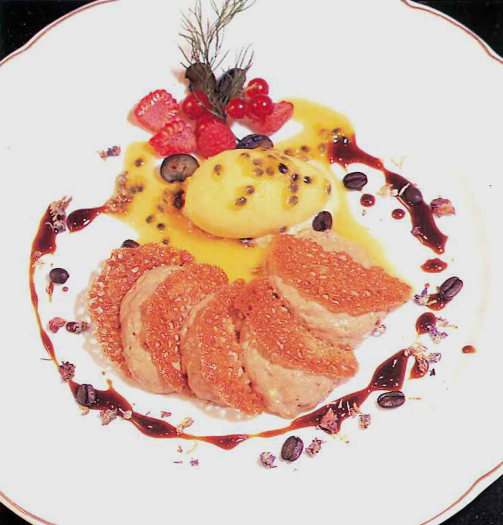 Mousse de café con sorbete de maracuyá