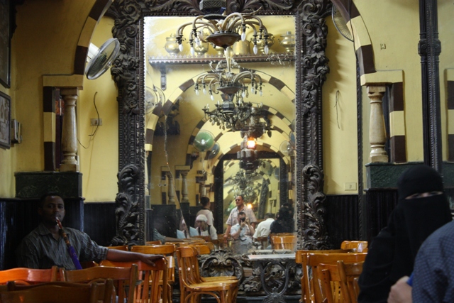Café El Fishawy, el Café de los Espejos de El Cairo (Egipto)