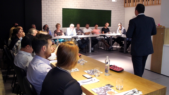 Presentación de BOU Café Cádiz