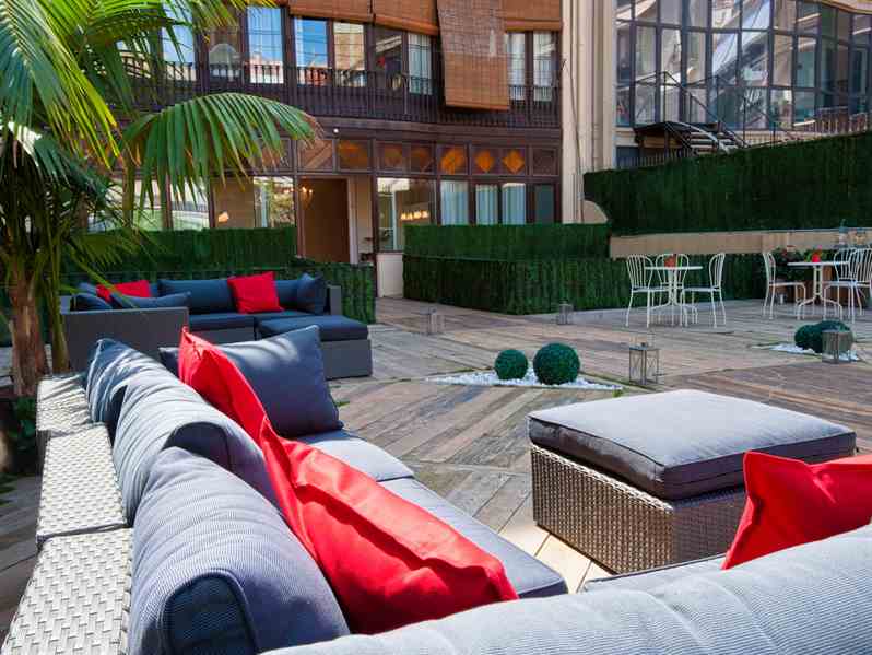Disfruta de un acogedor hotel/casa con estilo en Barcelona