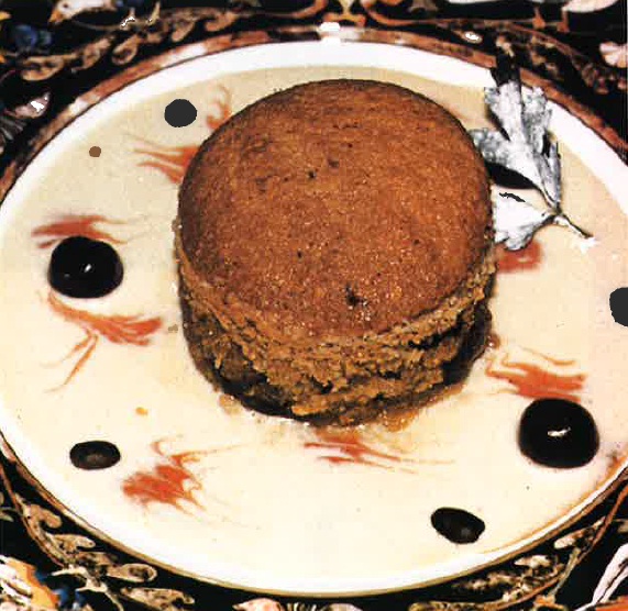 Pudding de cerezas marinadas con café