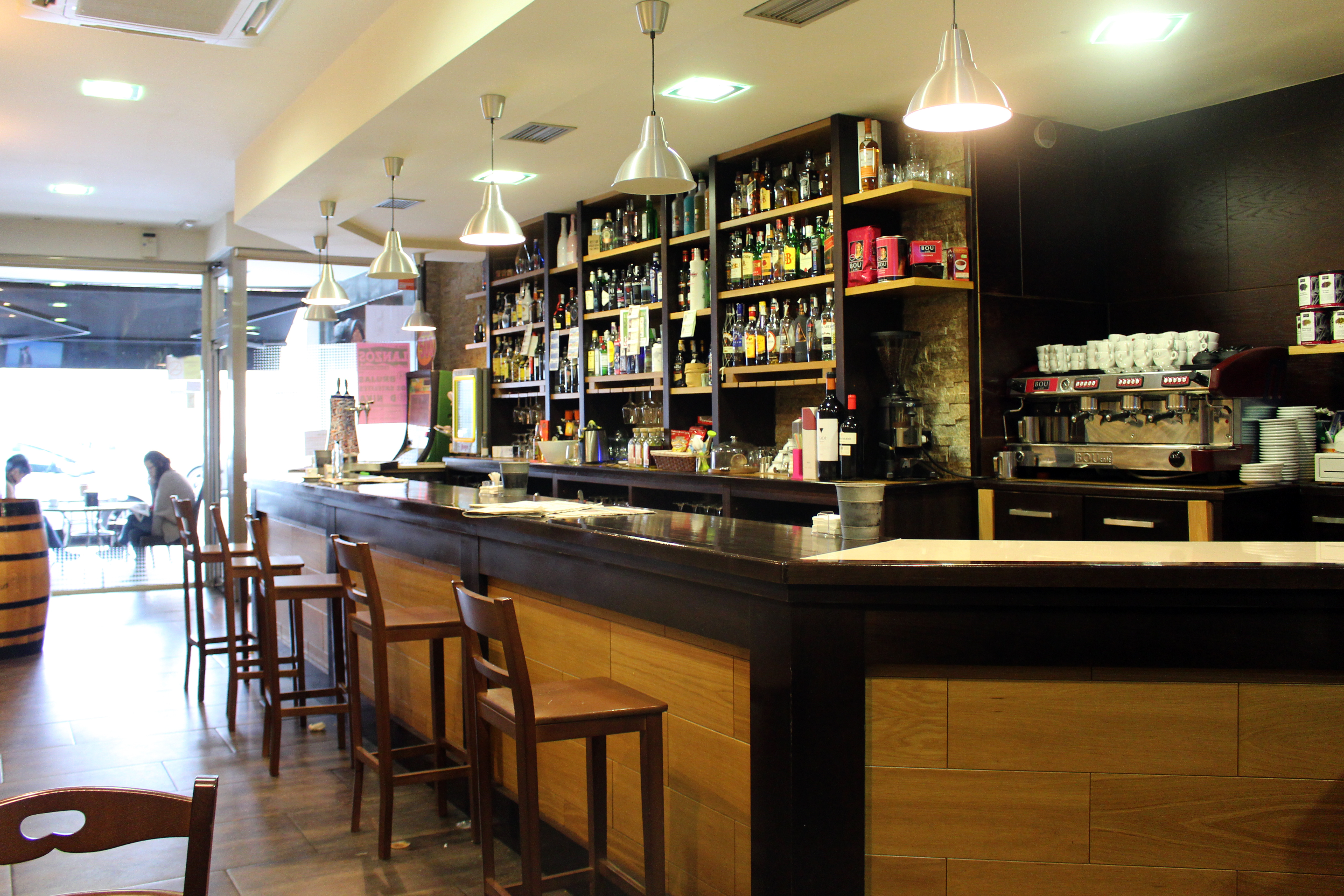 Saborea tapas de cocina tradicional y un Espresso Perfecto BOU en el Café Centro de Vilalba (Lugo)