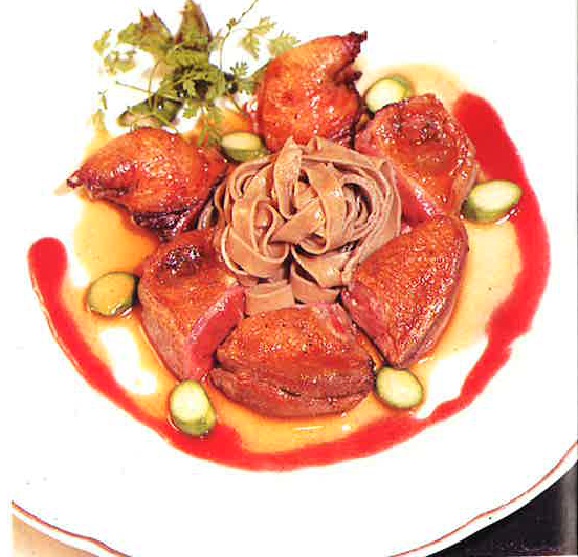 Pichon salteado con pasta fresca al café